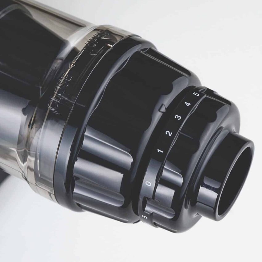 regulator gęstości pulpy w wyciskarce Sana 606 W Omega Sana 606 możesz regulować sok dzięki 5 stopniowej regulacji.